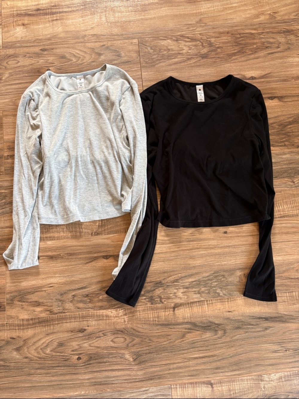 Yogalicious Long-Sleeve Crop Tops - Black & Light Gray